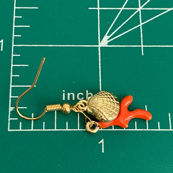Gold Coral Sea Shell Charm Earrings Red Orange Island Beach Nautical Plated - Picture 8 of 8